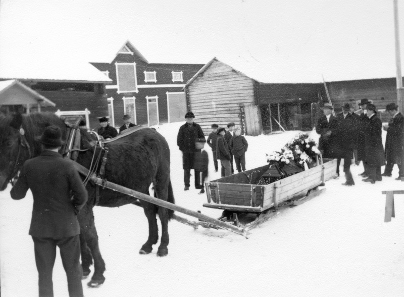 1919 Saréns begravning