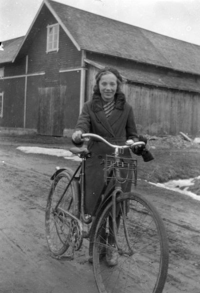 1934 Kisti med cykel