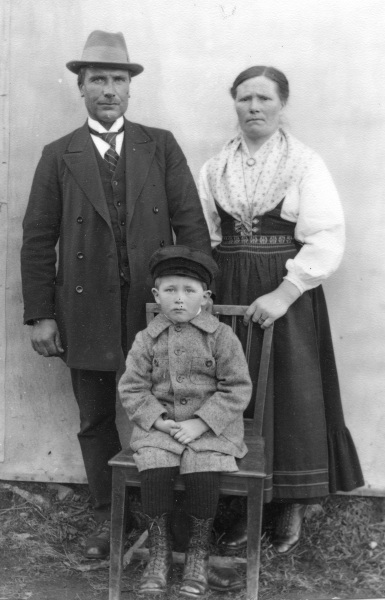 1925 Dunder Anders, Järk Anna och Rune