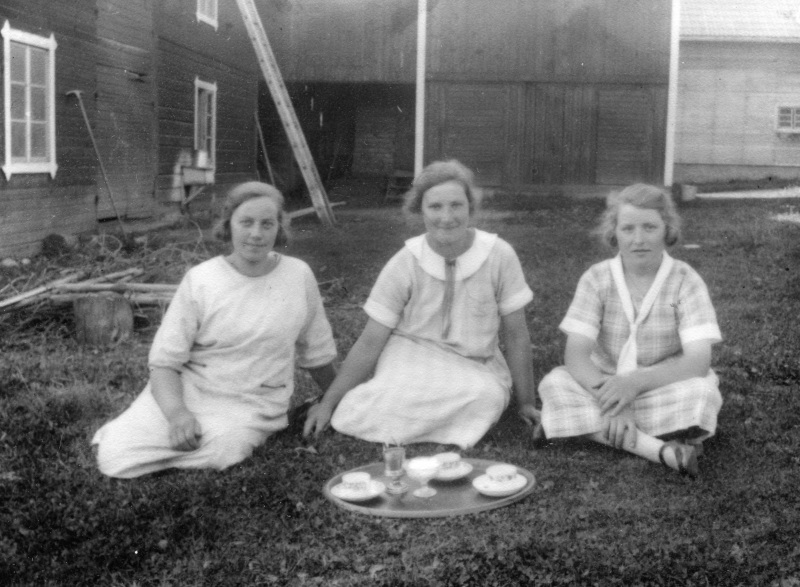 1926 Maria, Trapp Maria och Greta