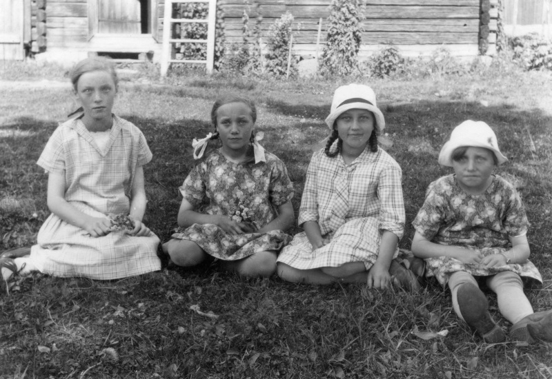 1928 Karin, Anna Stina, Kerstin och Elsa