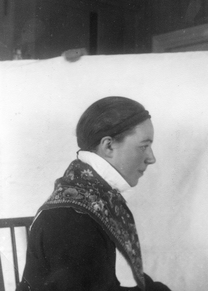 1928 Maria i hårband