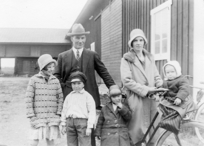 1931 Mås Olof Persson med familj