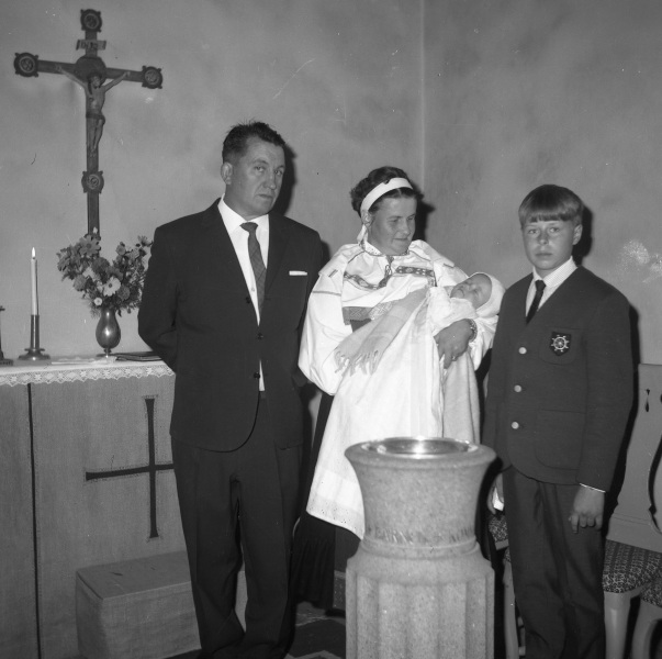 Albin och Britt döper sonen