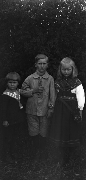 Tre barn