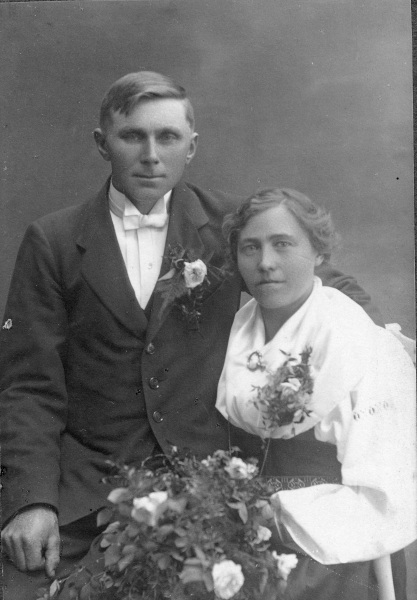 Bond Per och hustrun Ryss Anna