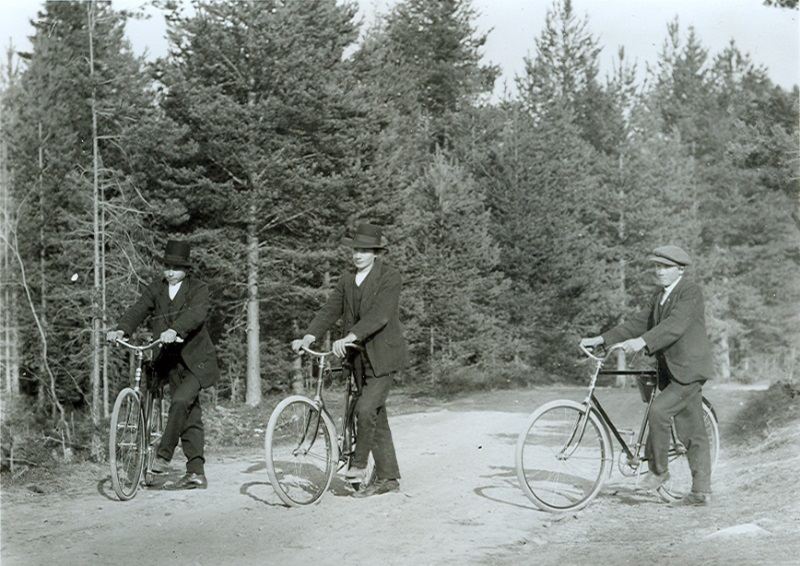 Cykllister i Mångbro