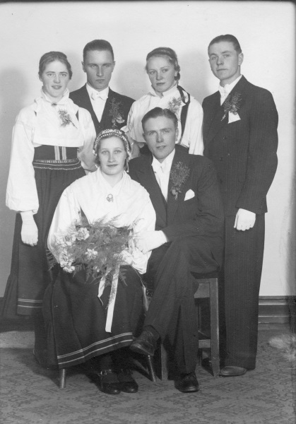 Karin och Ivar gifter sig 1937