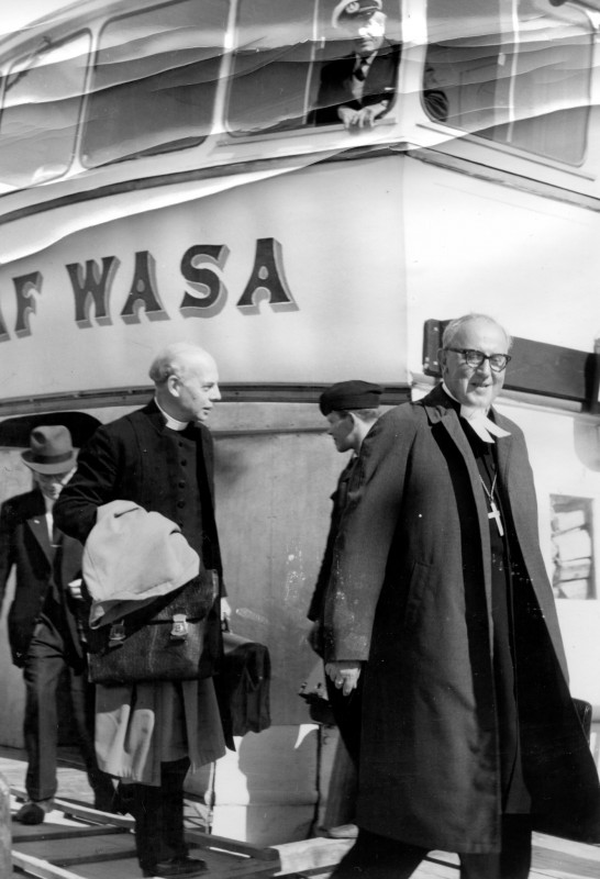 Biskopen kommer med Gustaf Wasa